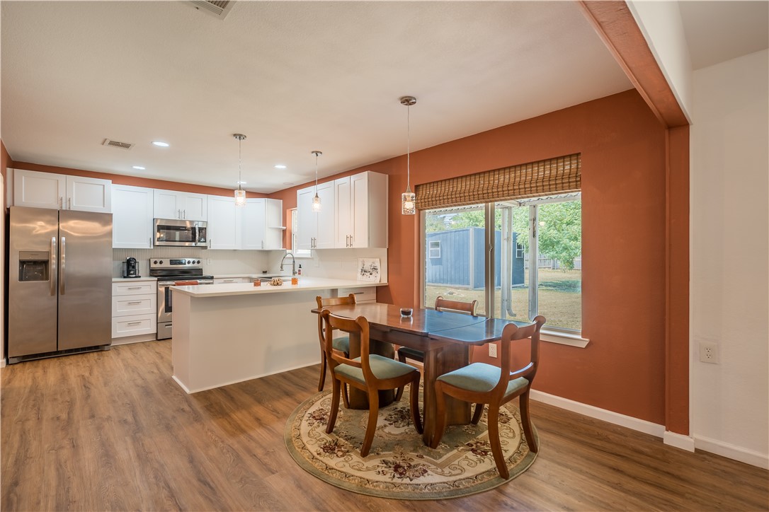 308 Oakwood Lane