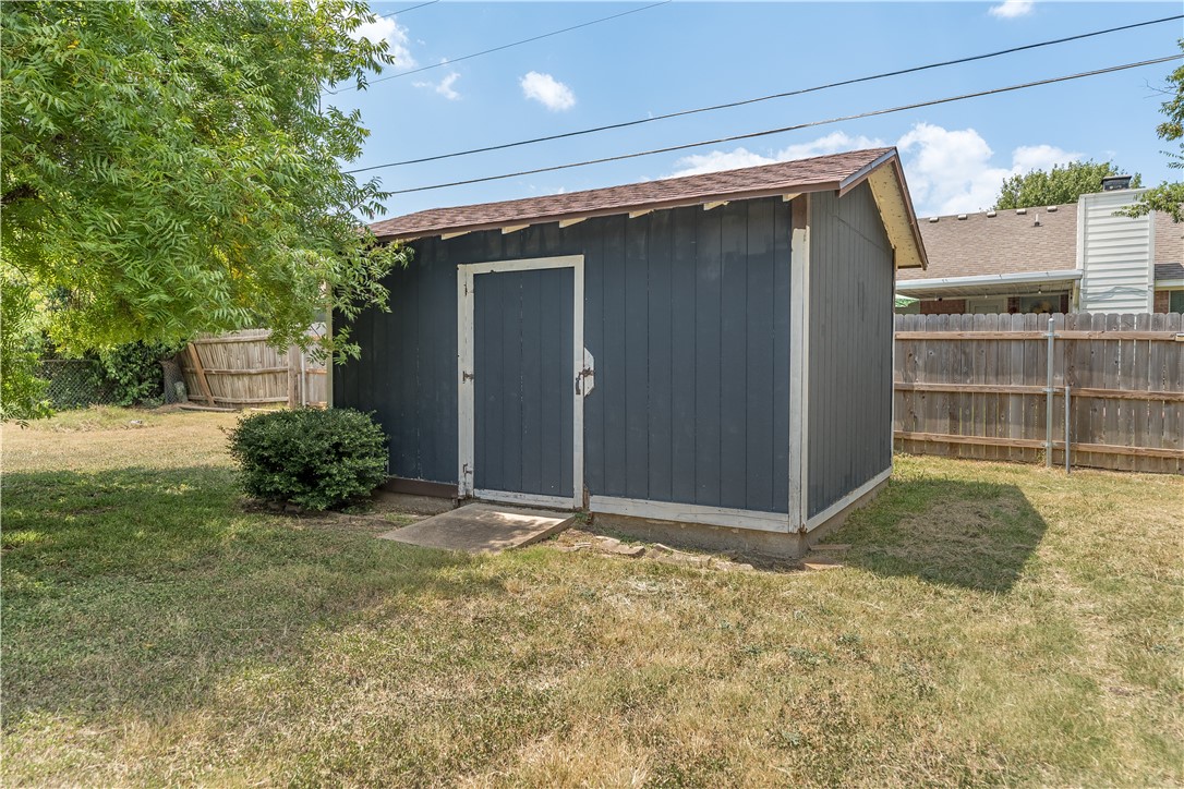 308 Oakwood Lane