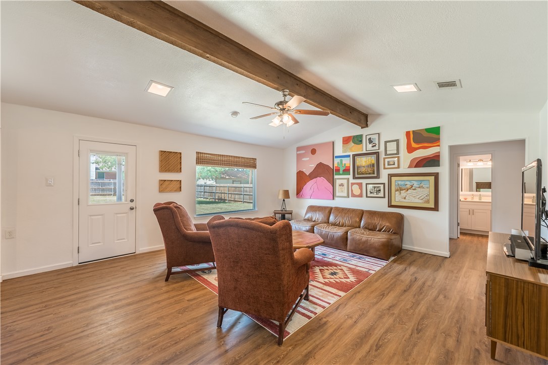 308 Oakwood Lane