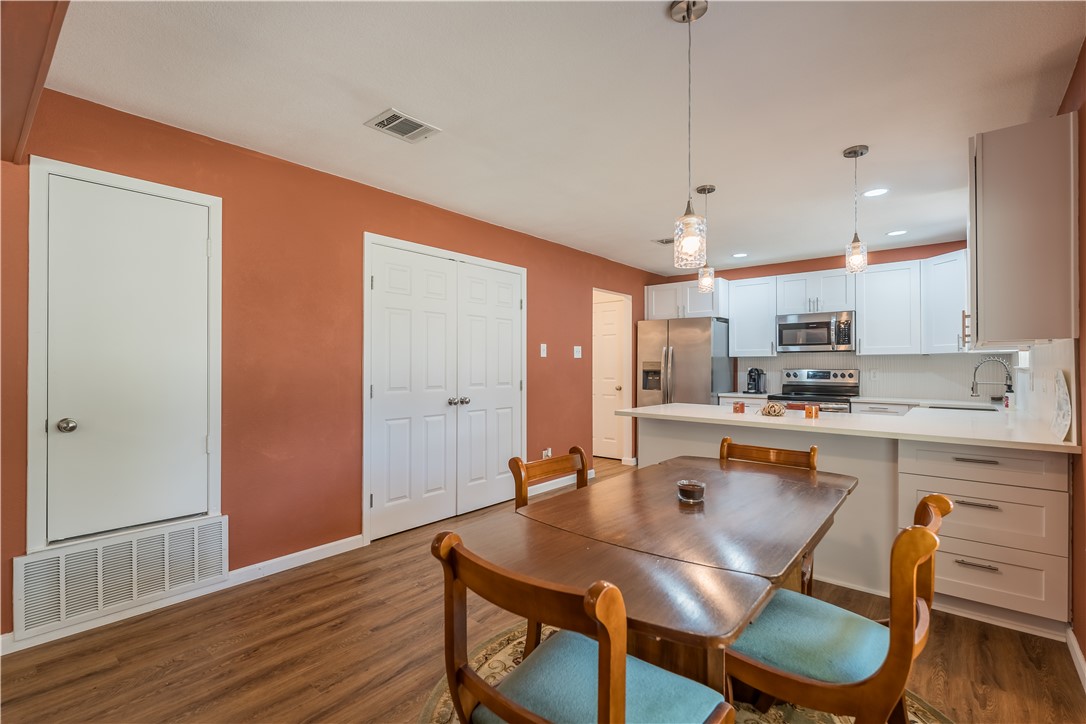 308 Oakwood Lane