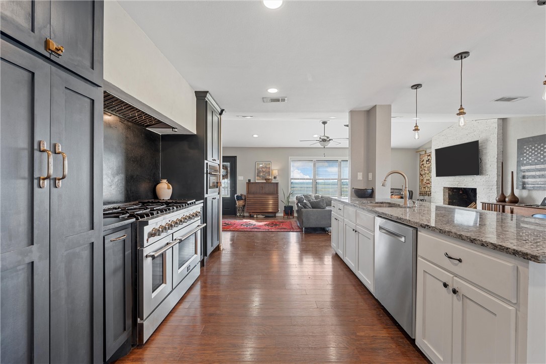 6471 Rosenthal Parkway