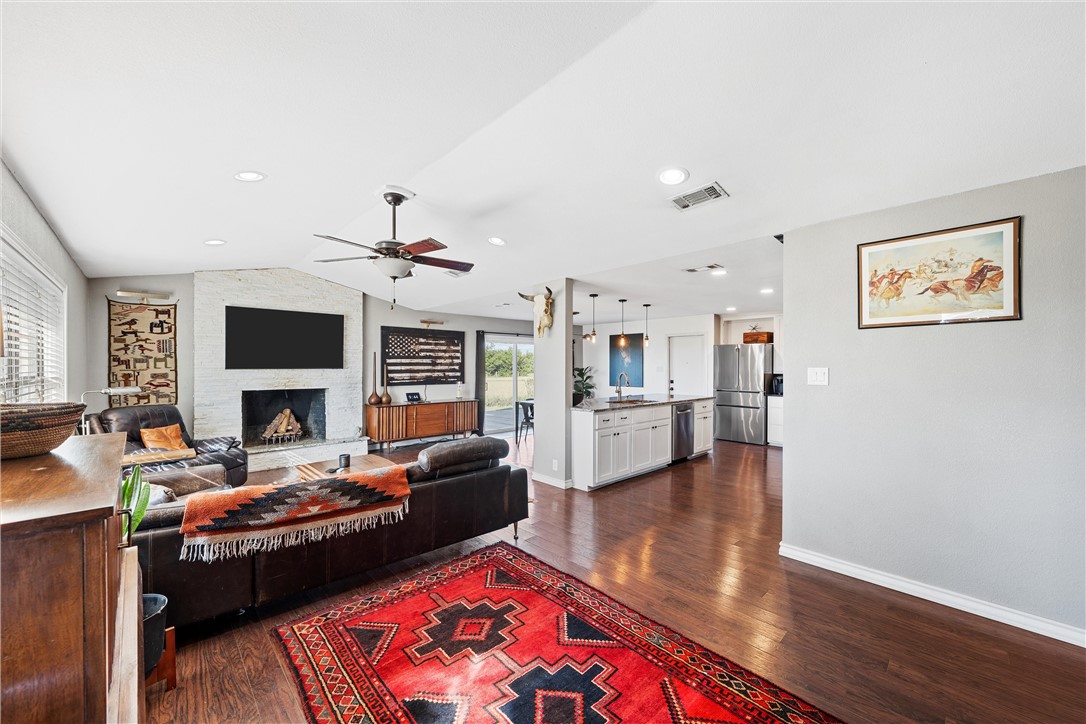 6471 Rosenthal Parkway
