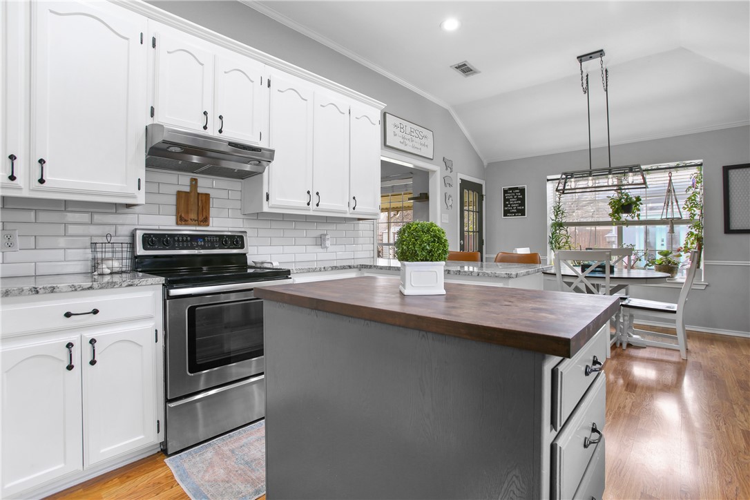 10604 Apache Drive