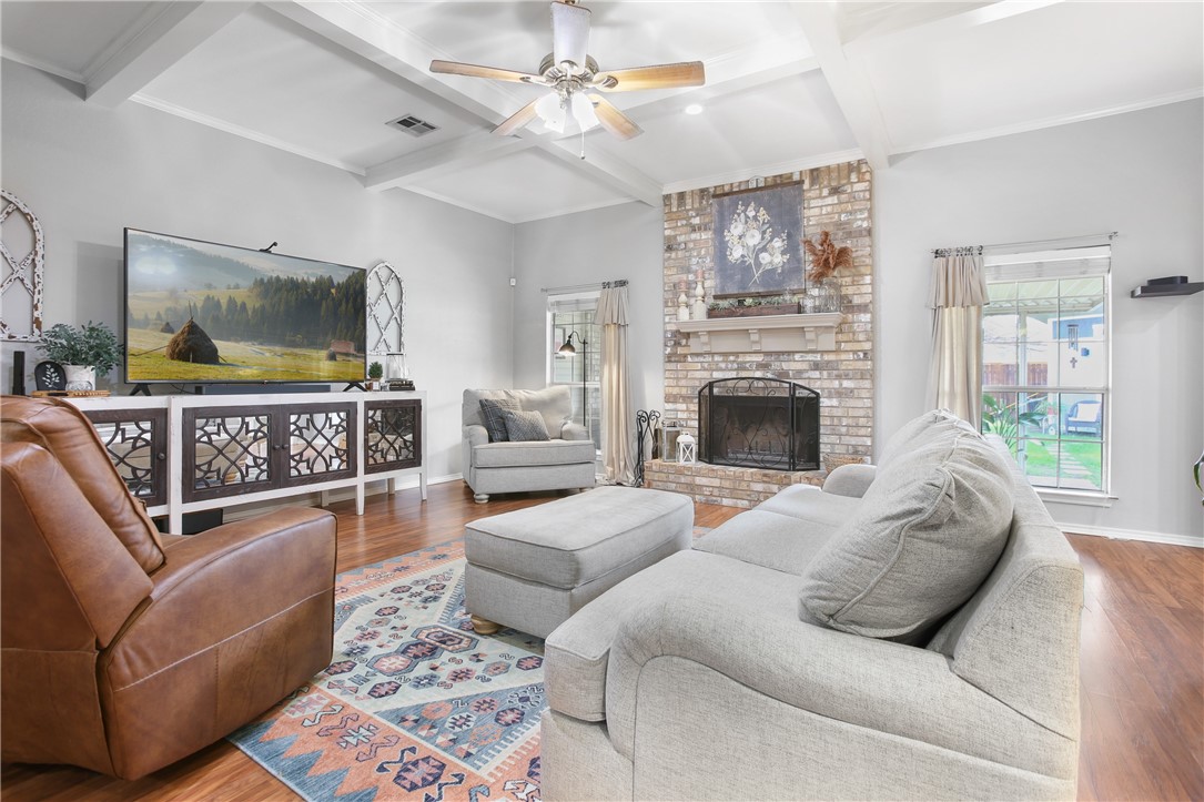 10604 Apache Drive