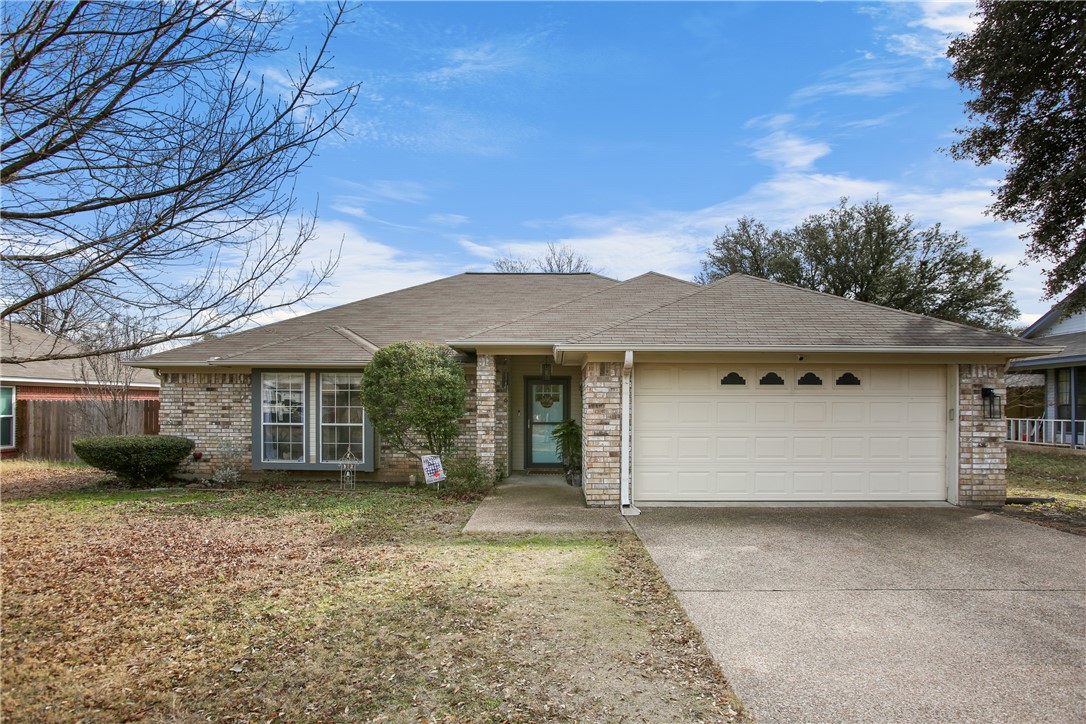 10604 Apache Drive