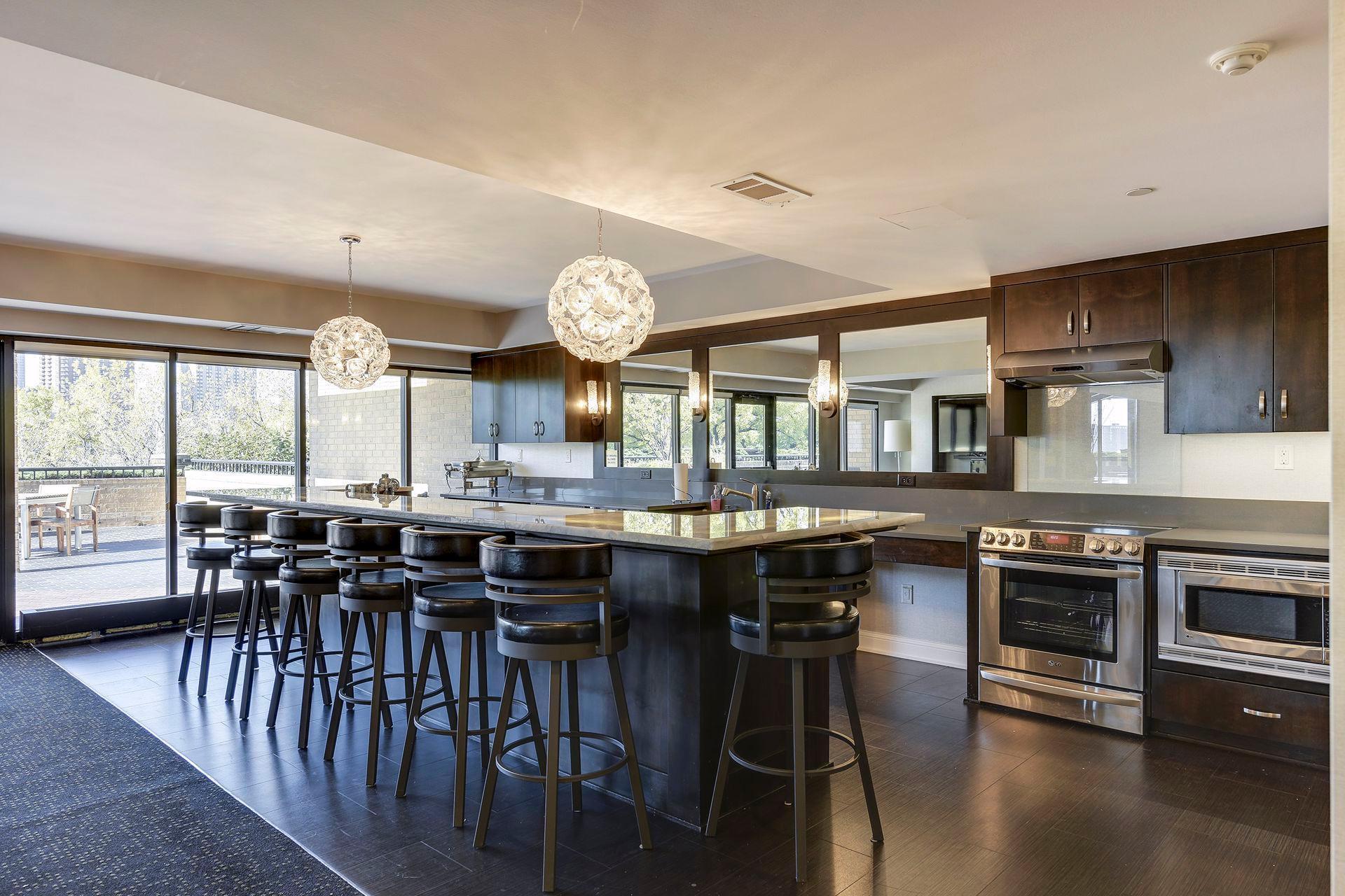 110 Bank Street SE Unit: 903