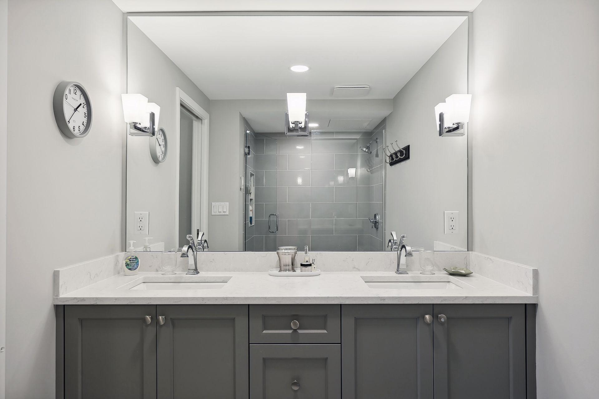 110 Bank Street SE Unit: 903