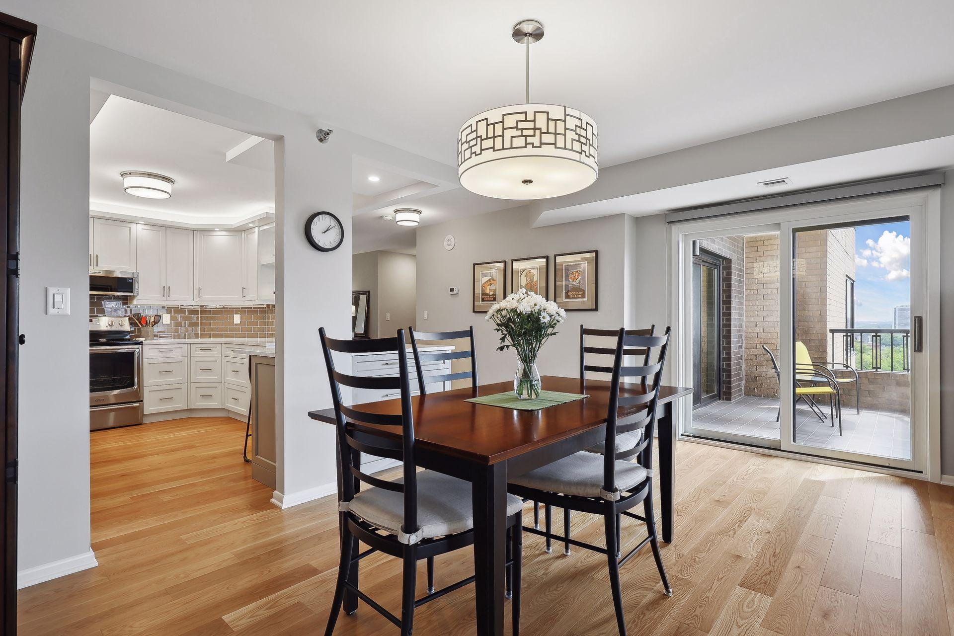 110 Bank Street SE Unit: 903