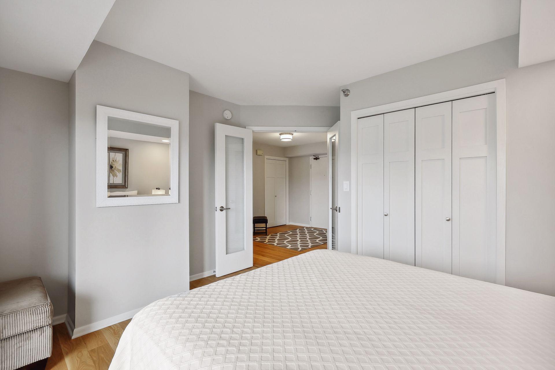 110 Bank Street SE Unit: 903