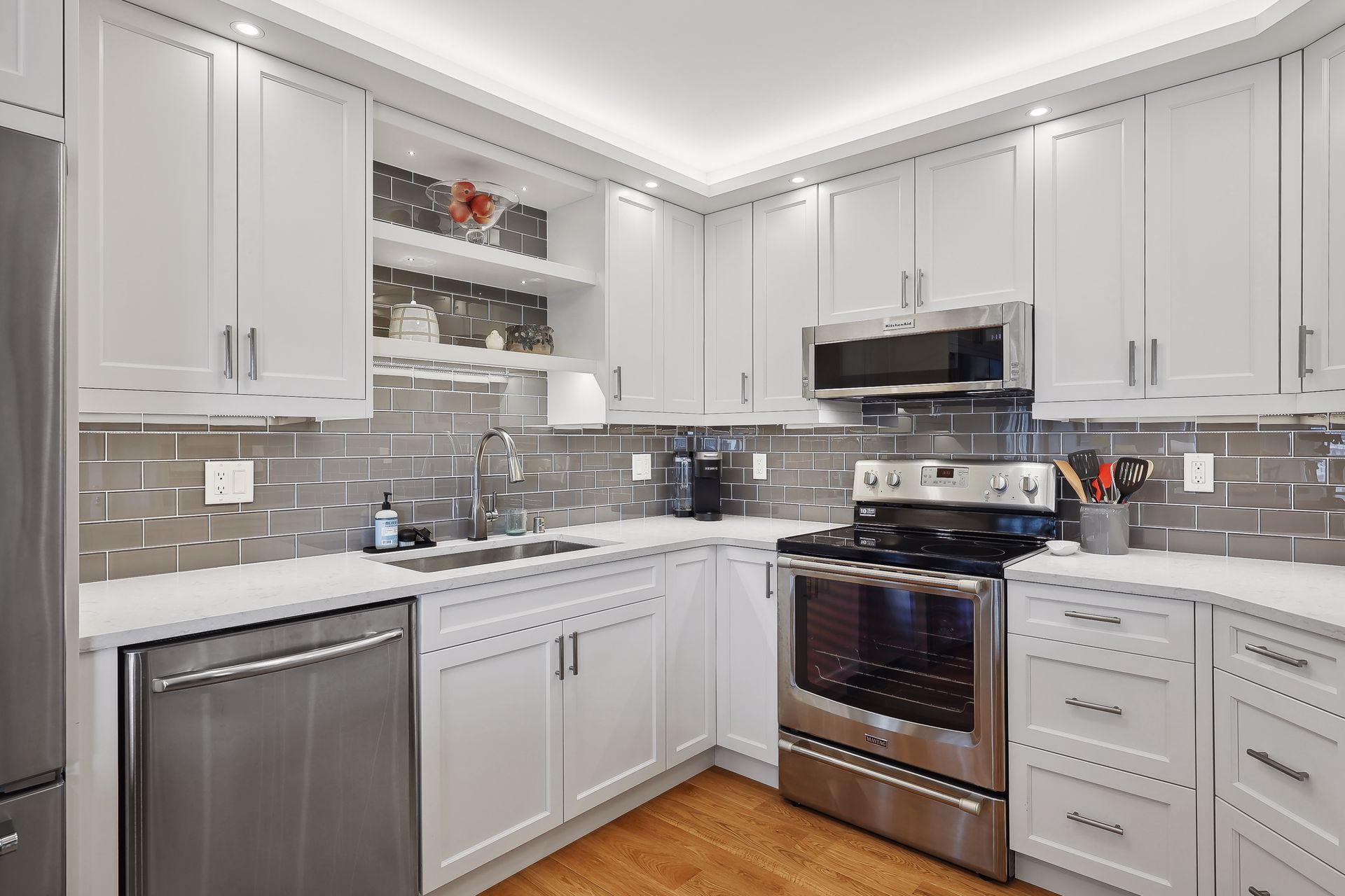 110 Bank Street SE Unit: 903