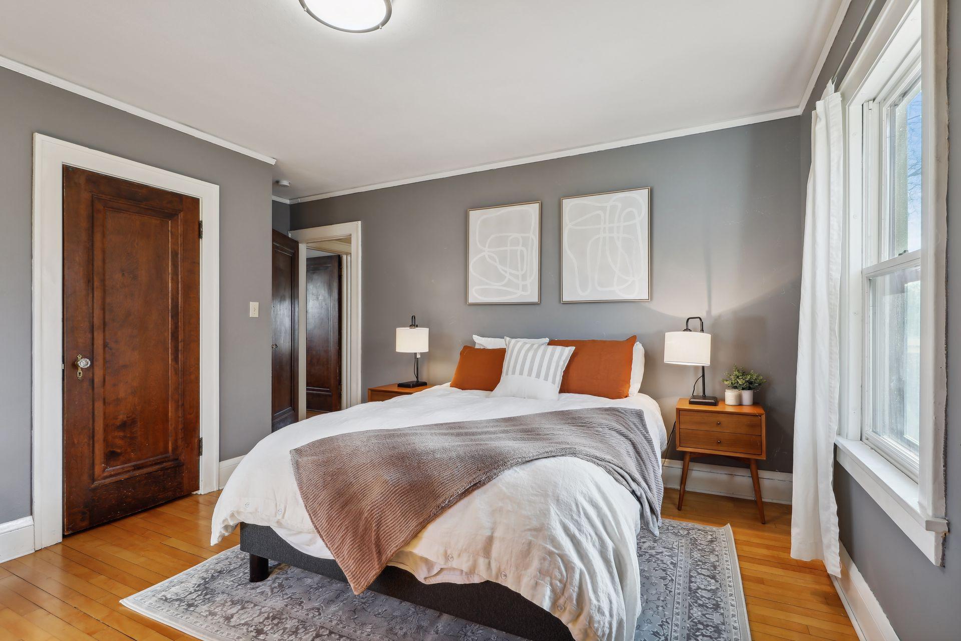 576 Fairview Avenue S