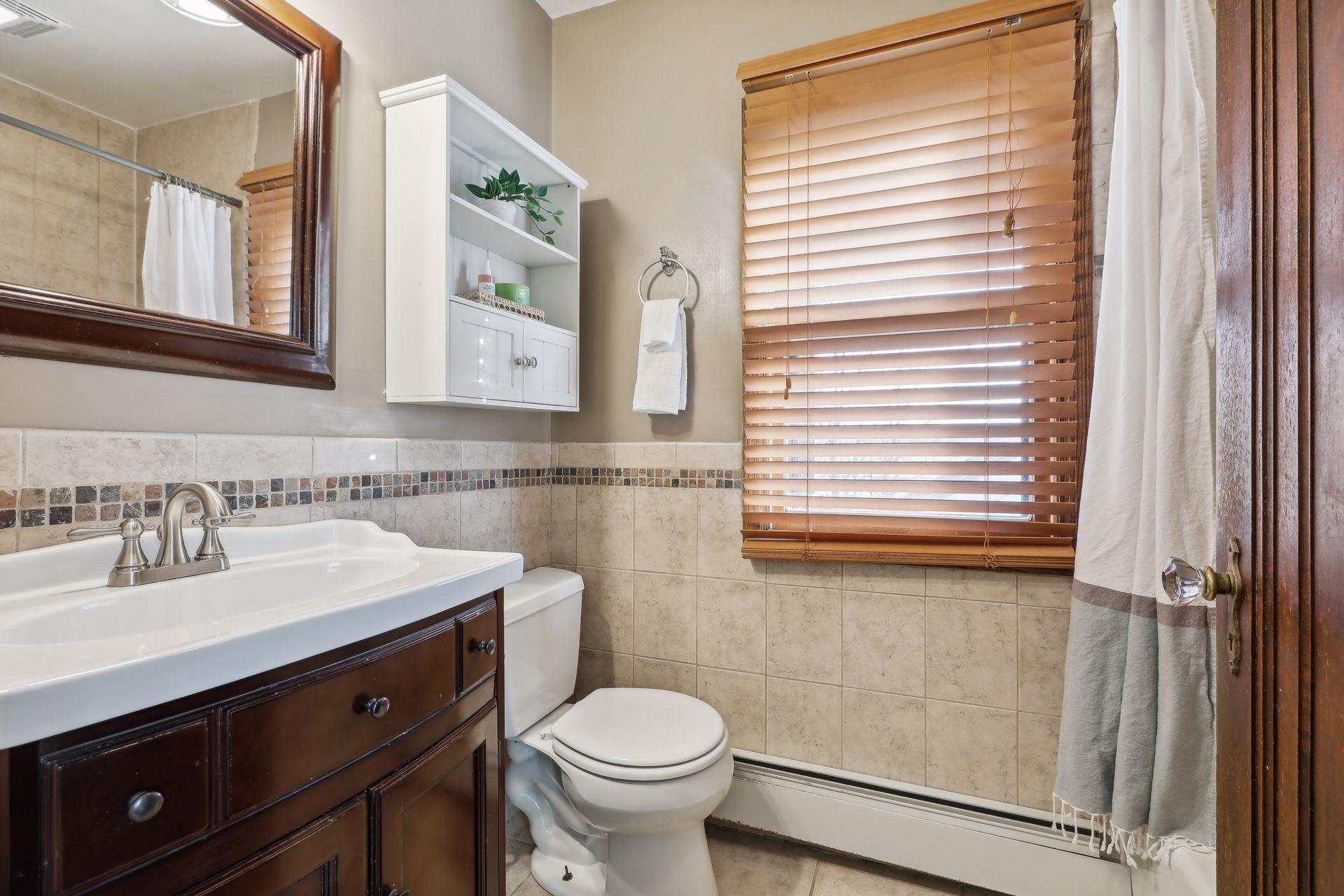 576 Fairview Avenue S