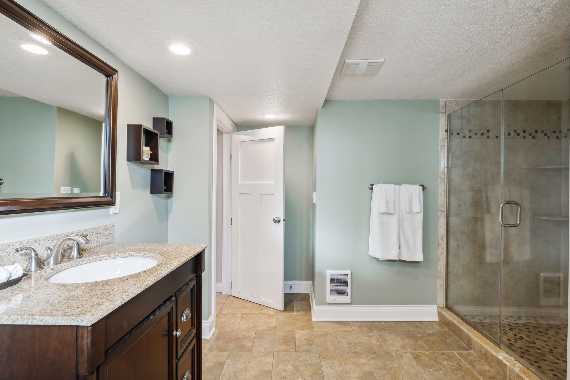 576 Fairview Avenue S