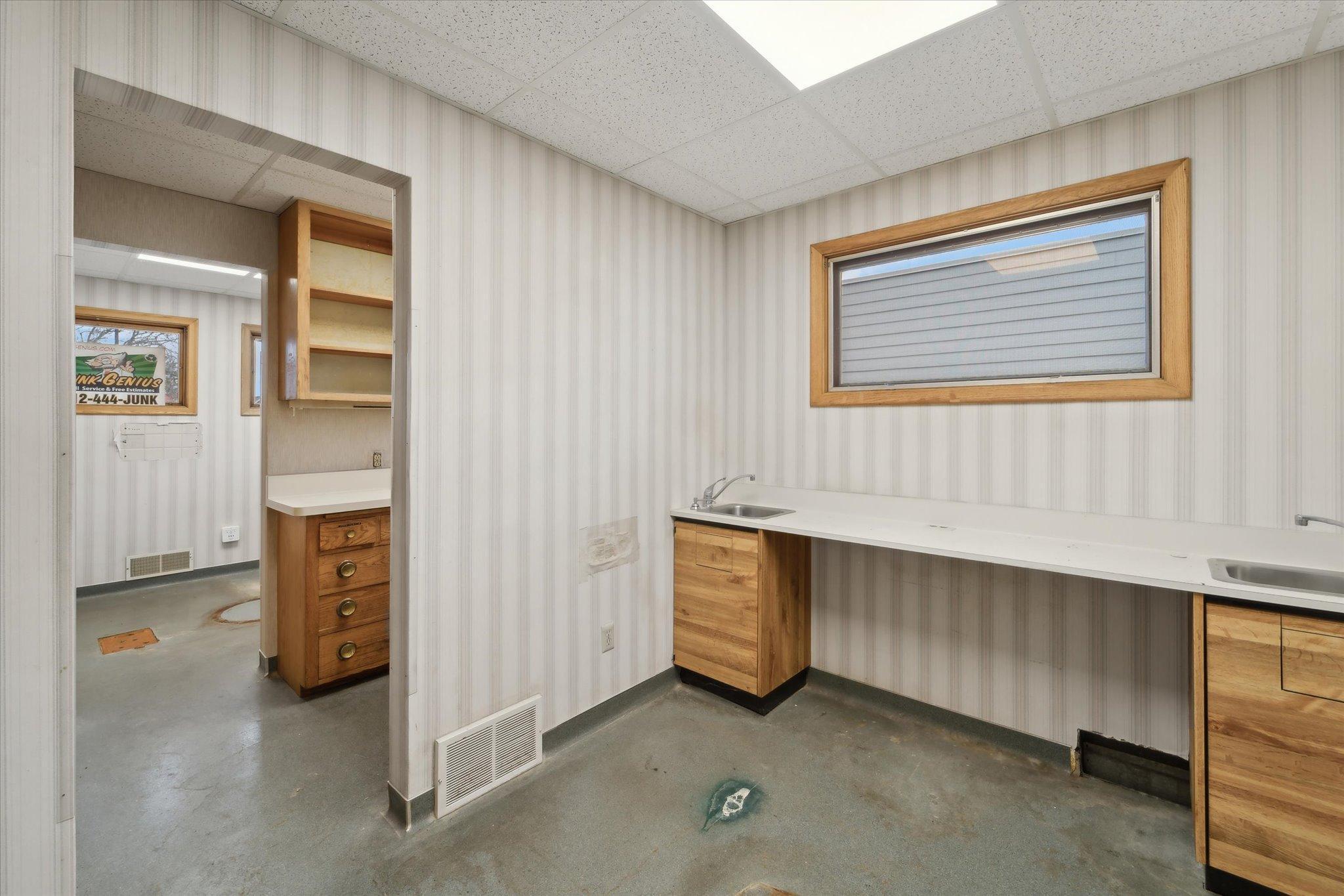 919 Maryland Avenue E