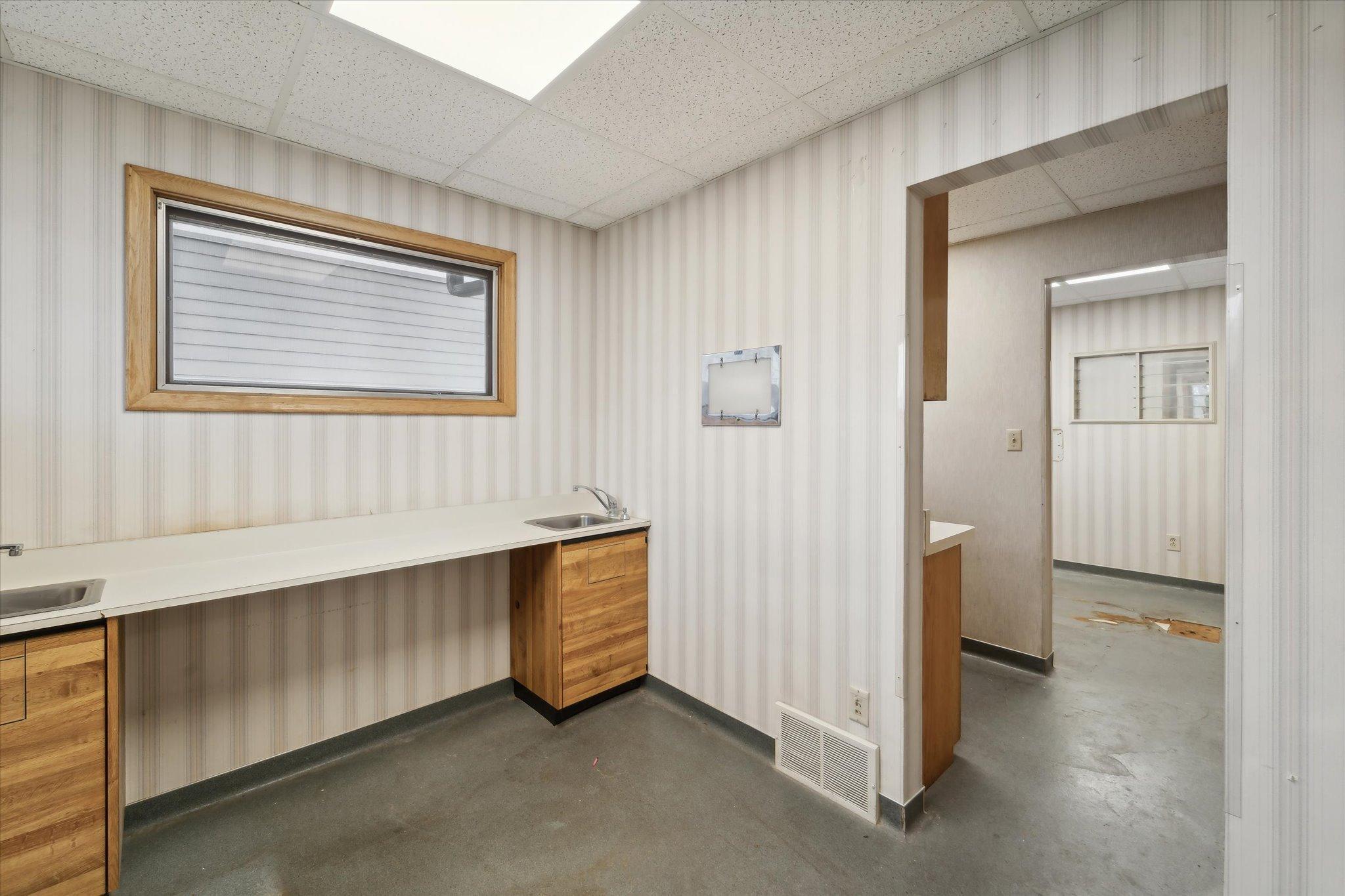 919 Maryland Avenue E