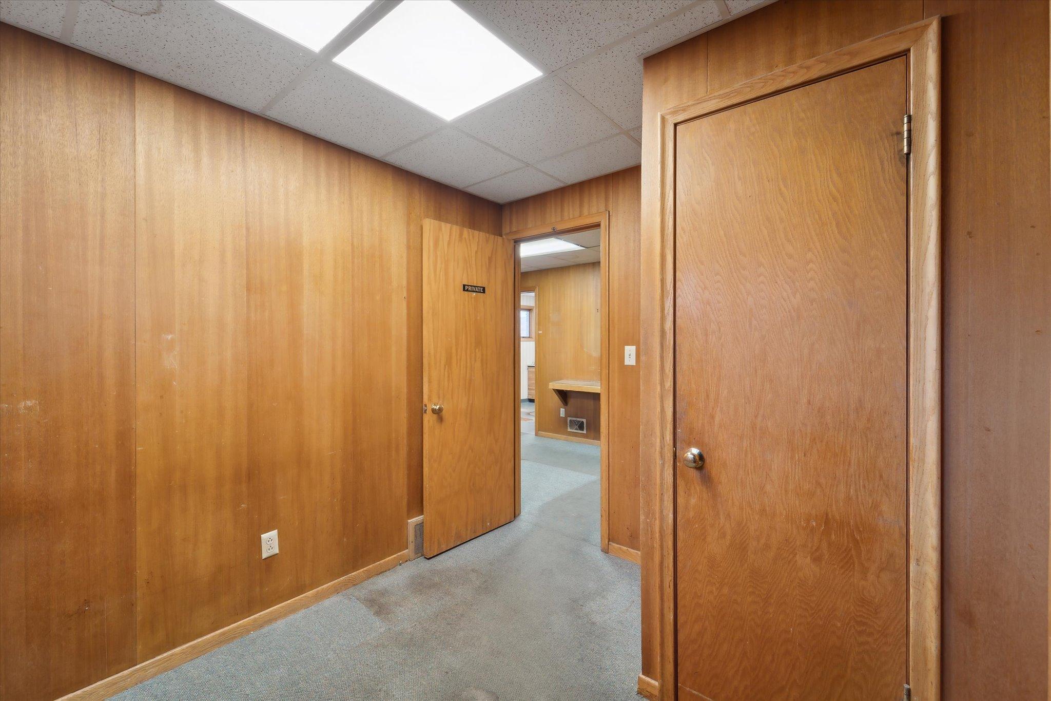 919 Maryland Avenue E