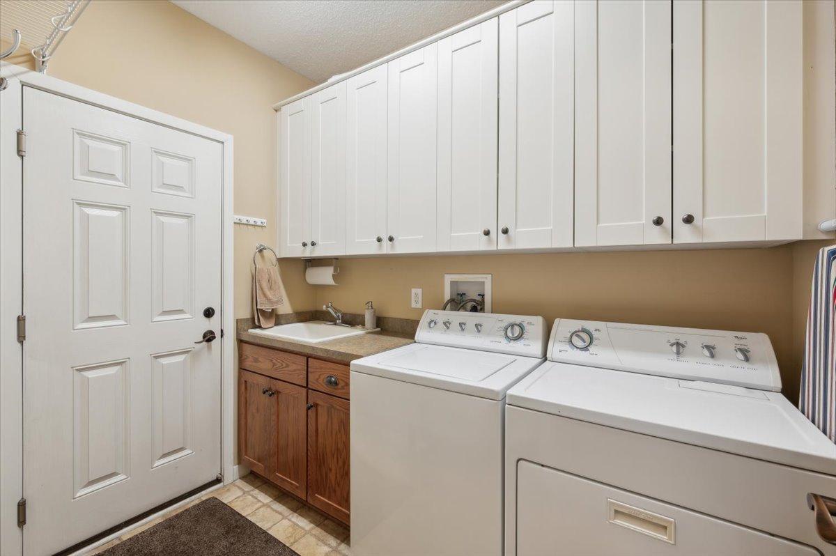 3551 Lemieux Circle