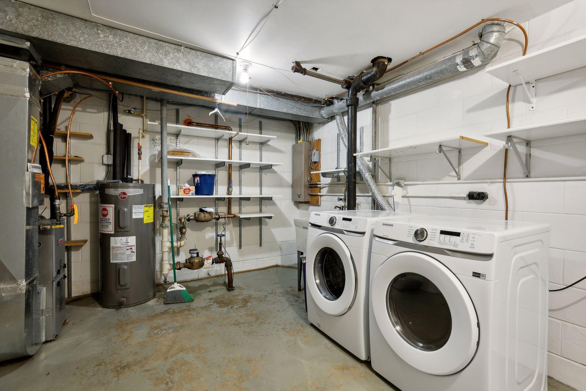1860 McMenemy Street Unit: A