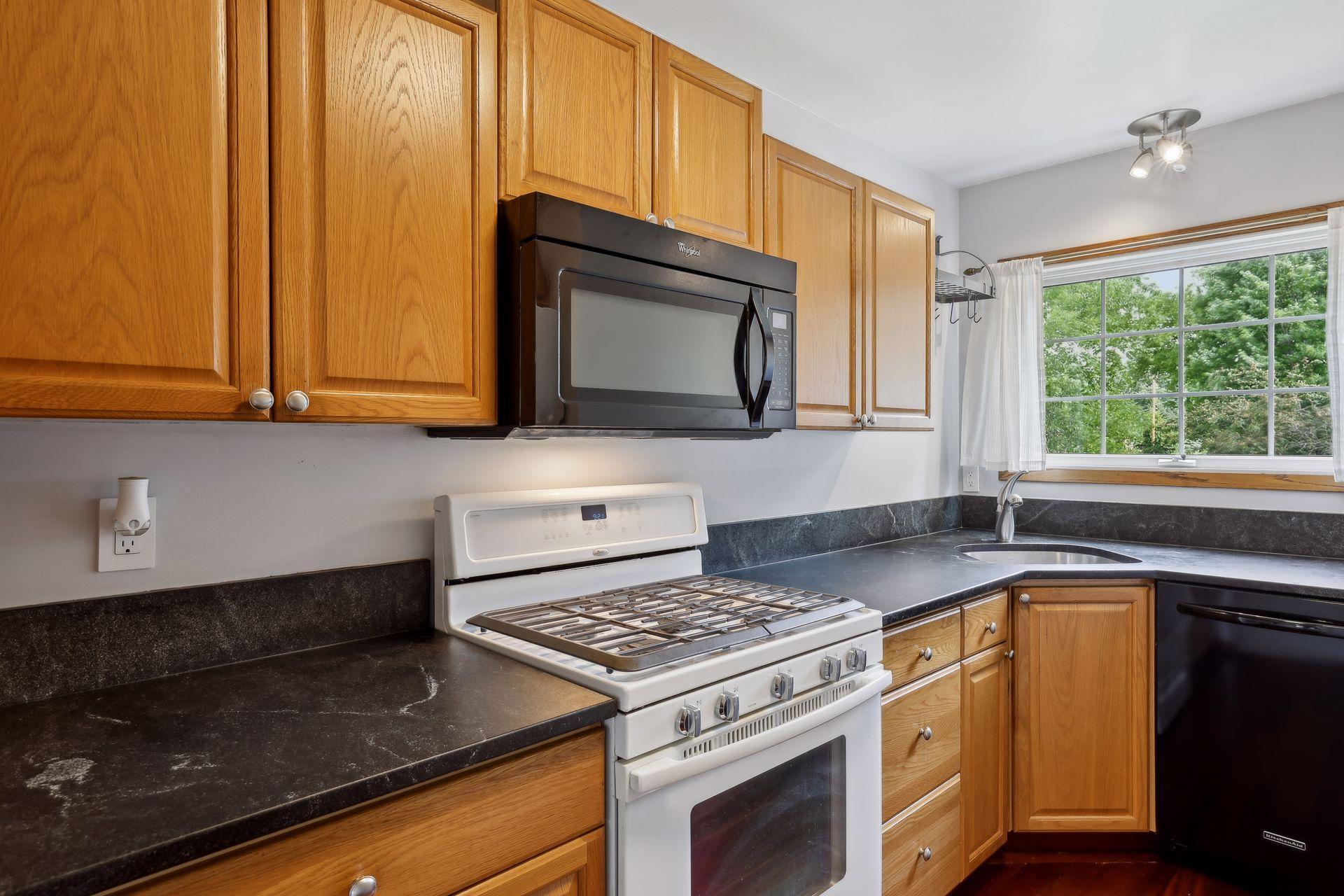 1860 McMenemy Street Unit: A