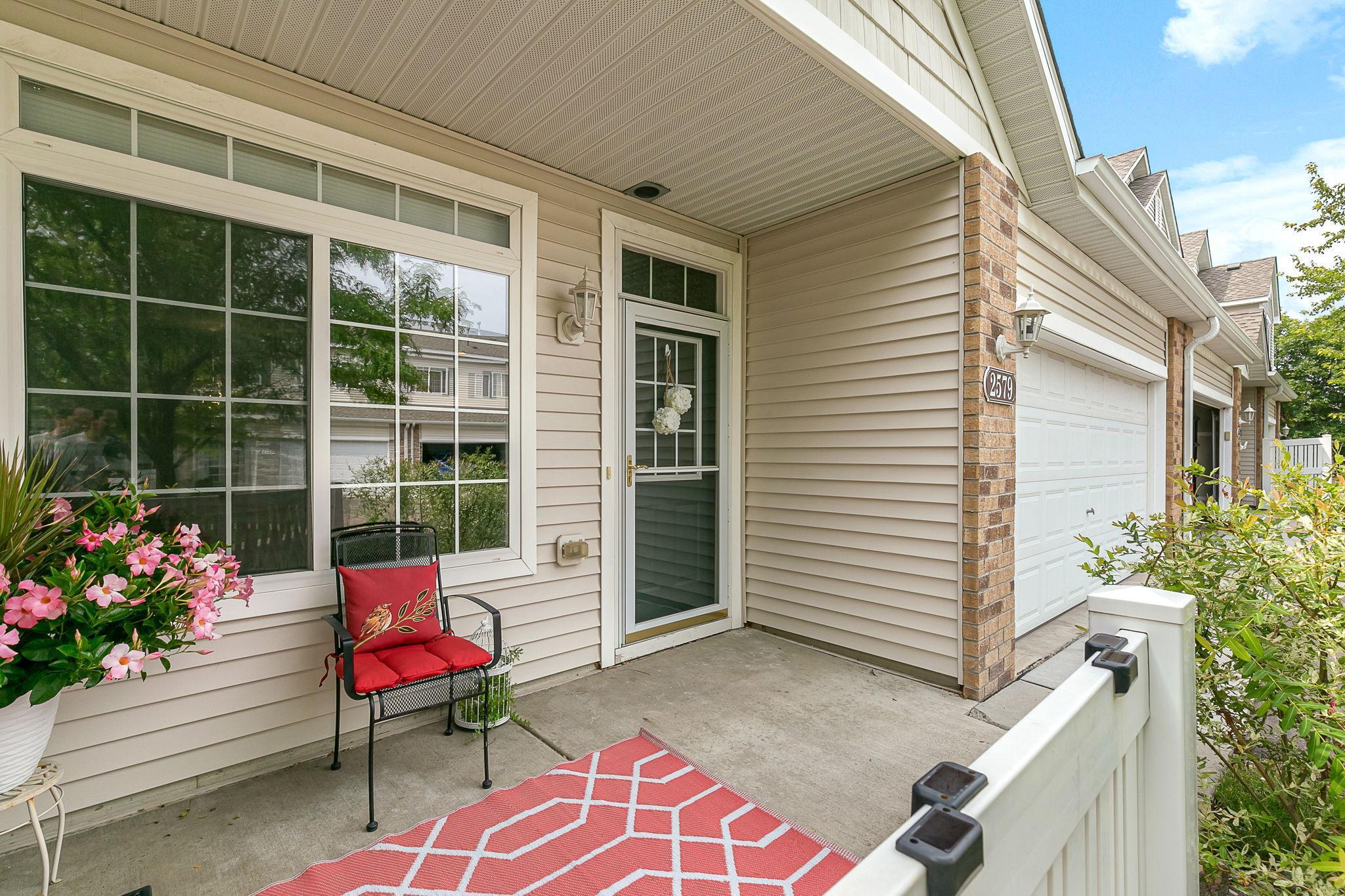 2579 49th Street E Unit: 11007