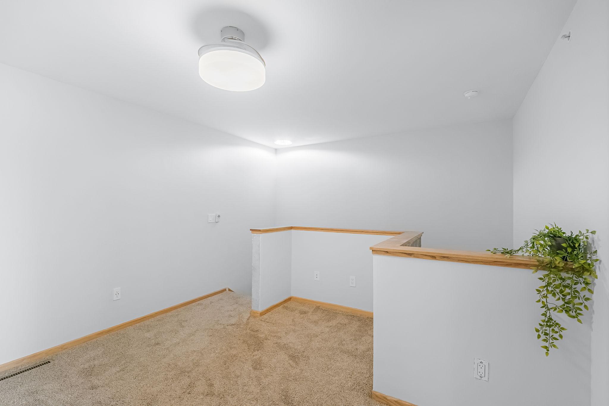 2579 49th Street E Unit: 11007