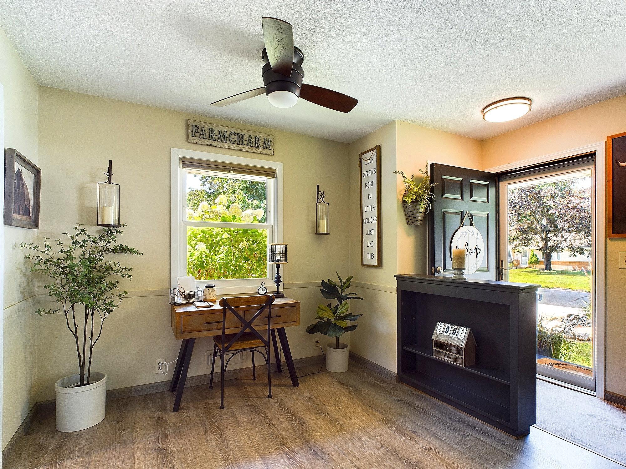 6812 Regent Avenue N