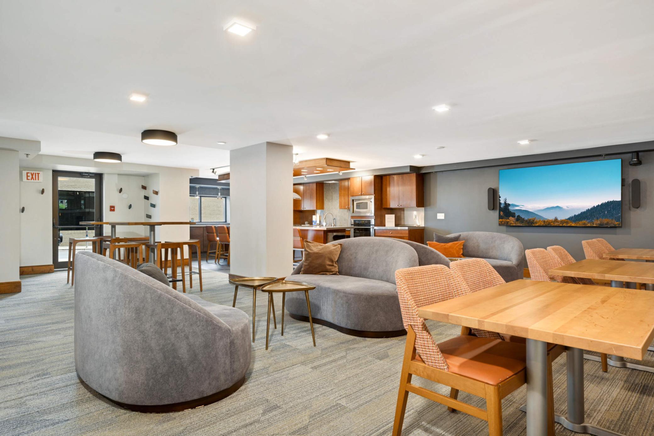 401 S 1st Street Unit: 306