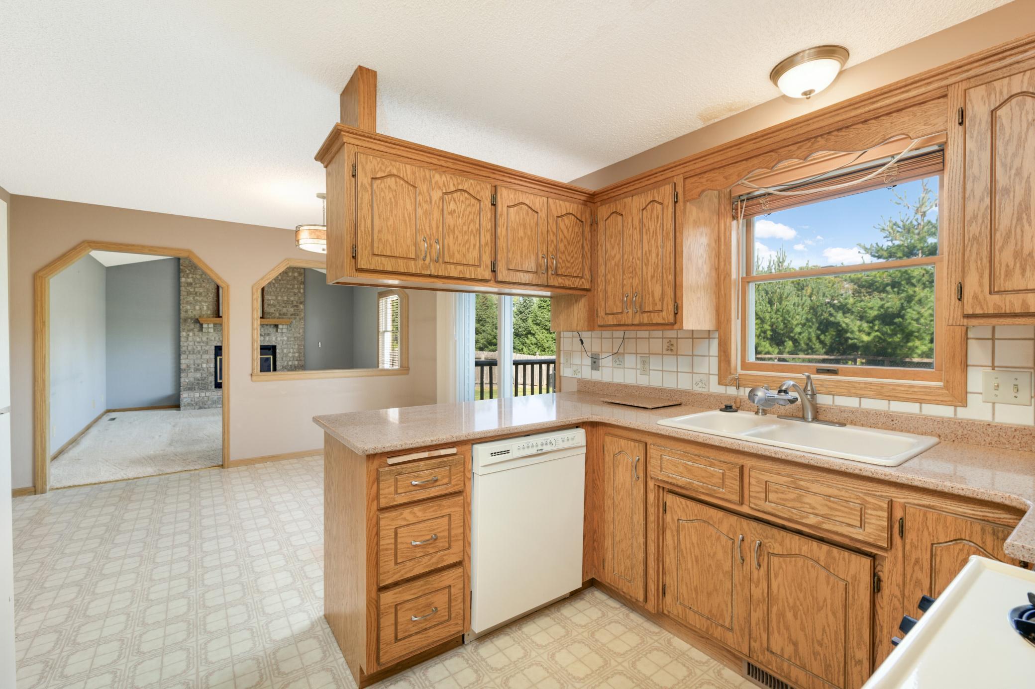 2924 Valento Lane