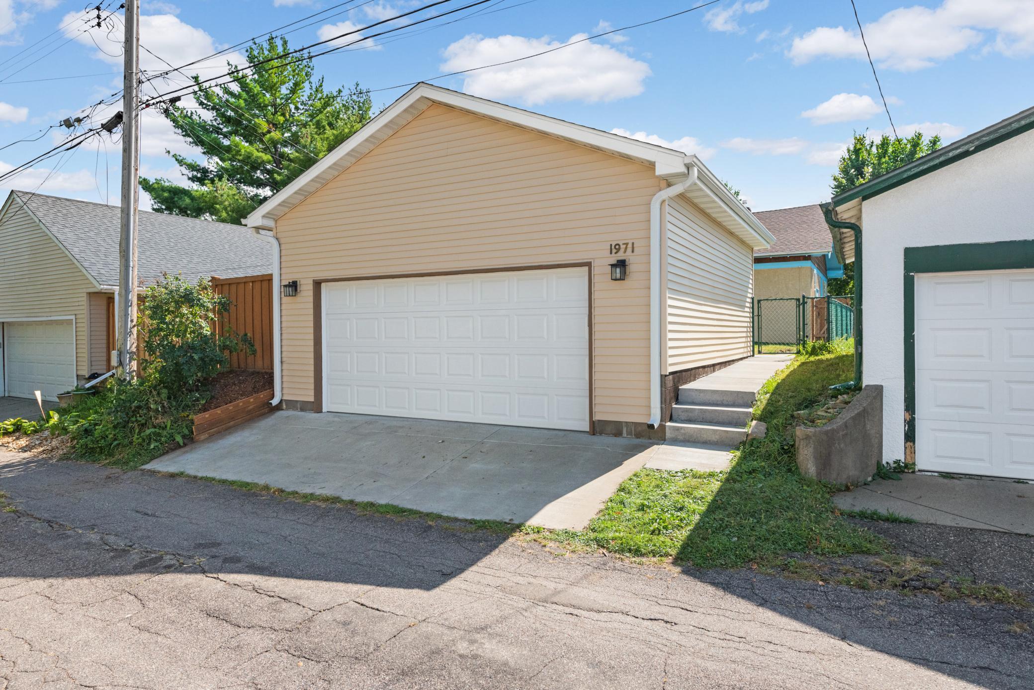 1971 Berkeley Avenue