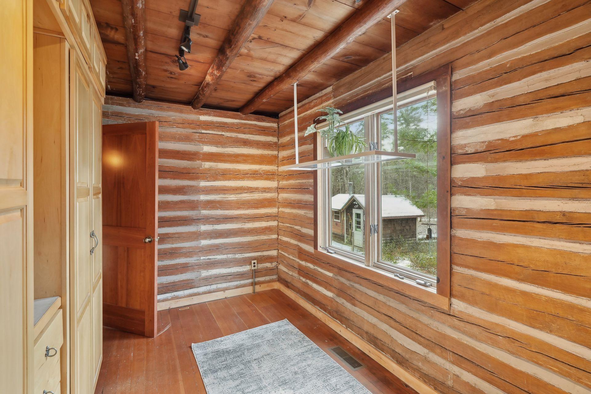 20661 Quint Avenue N