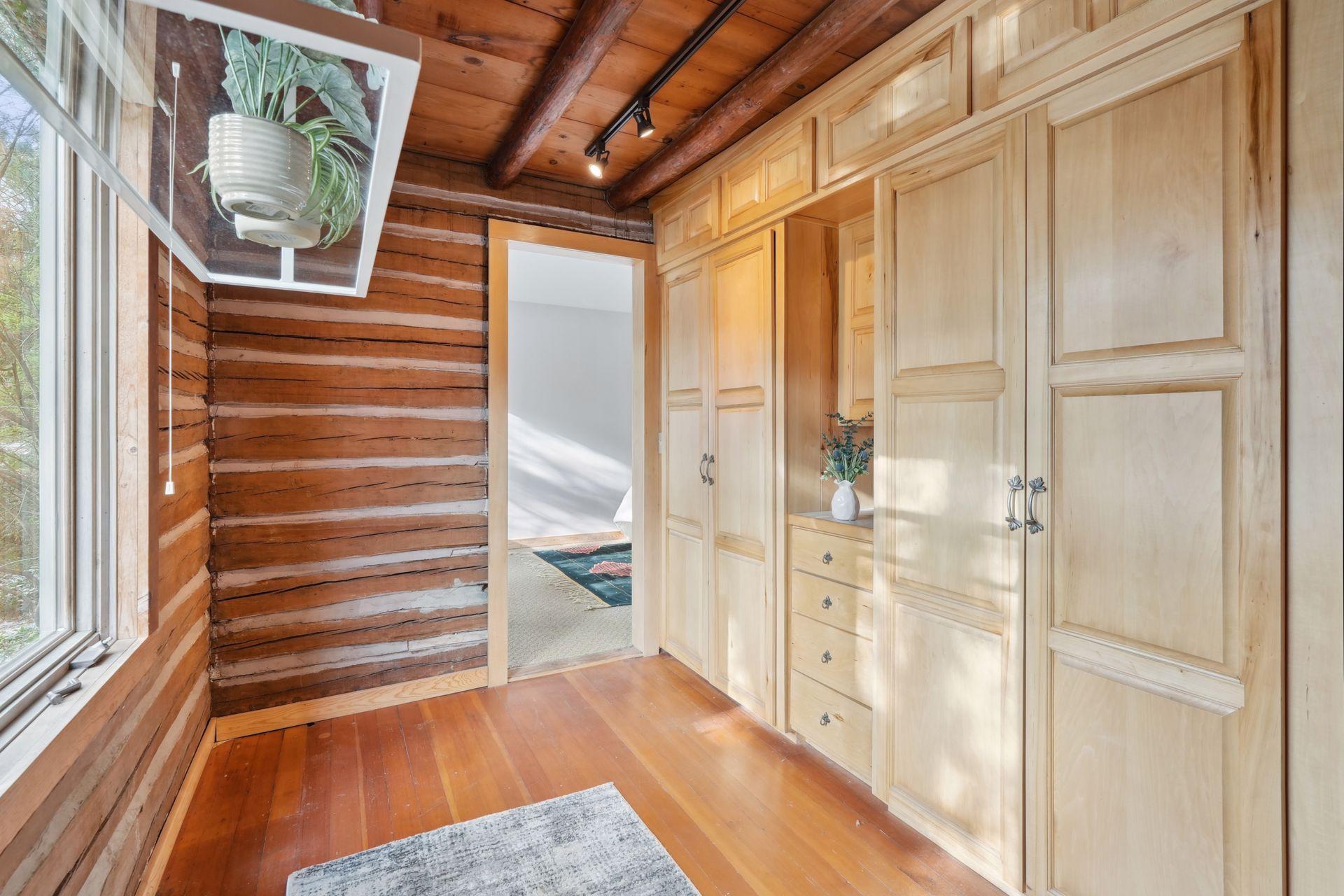 20661 Quint Avenue N