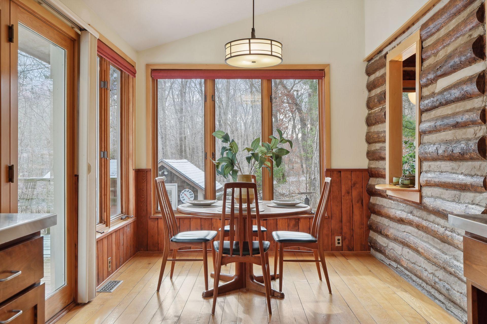 20661 Quint Avenue N