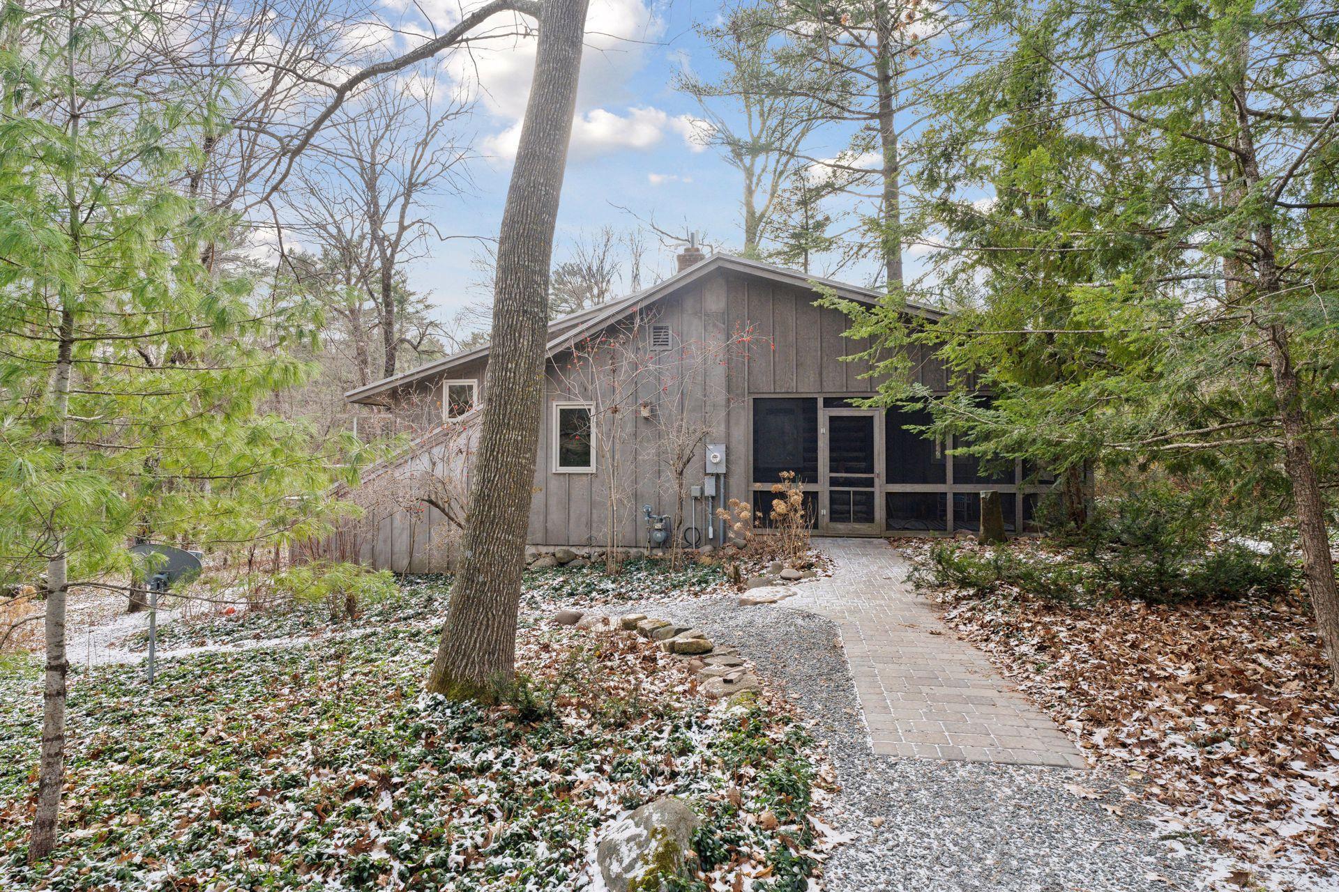 20661 Quint Avenue N