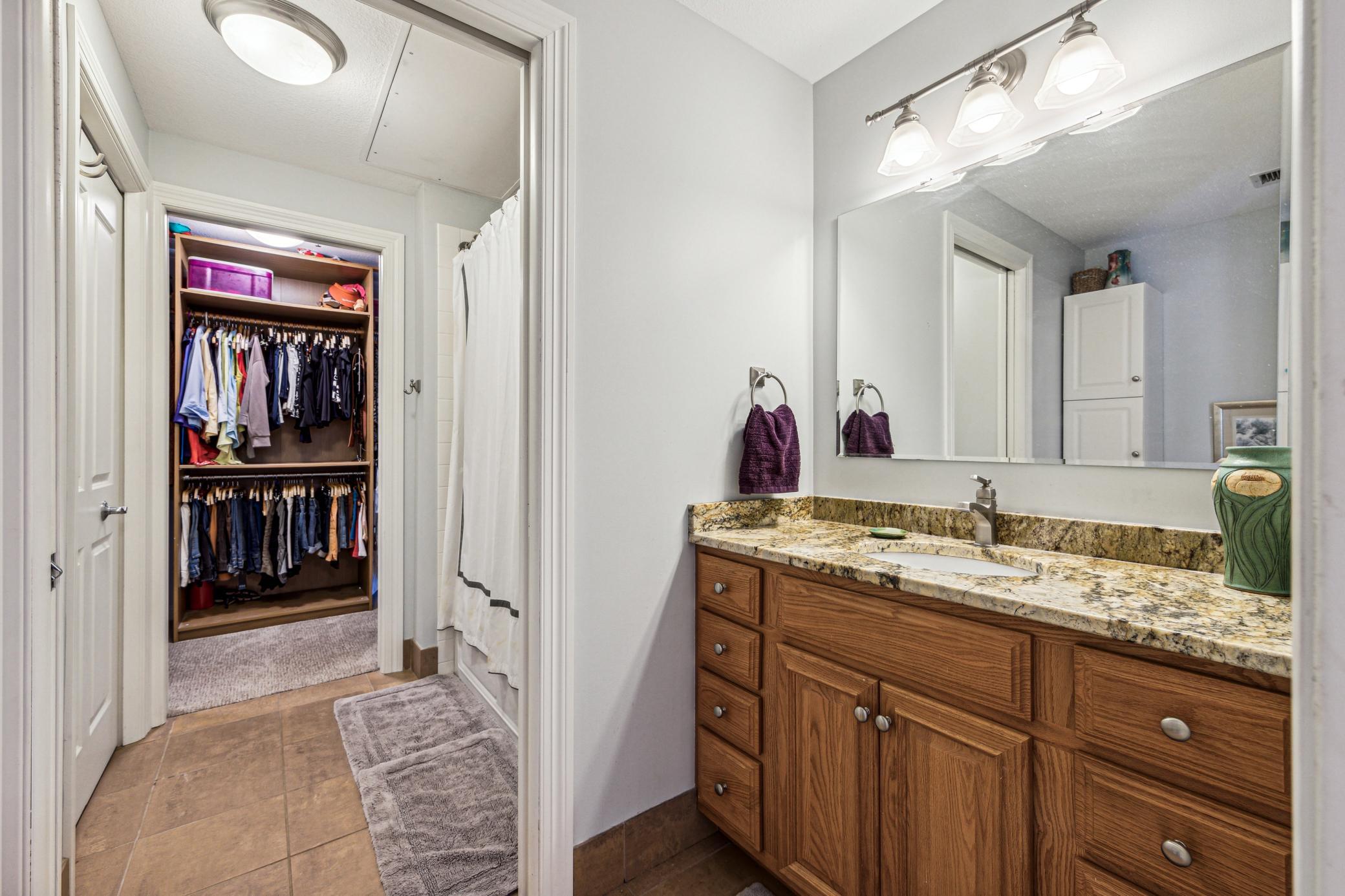 370 Marshall Avenue Unit: 106