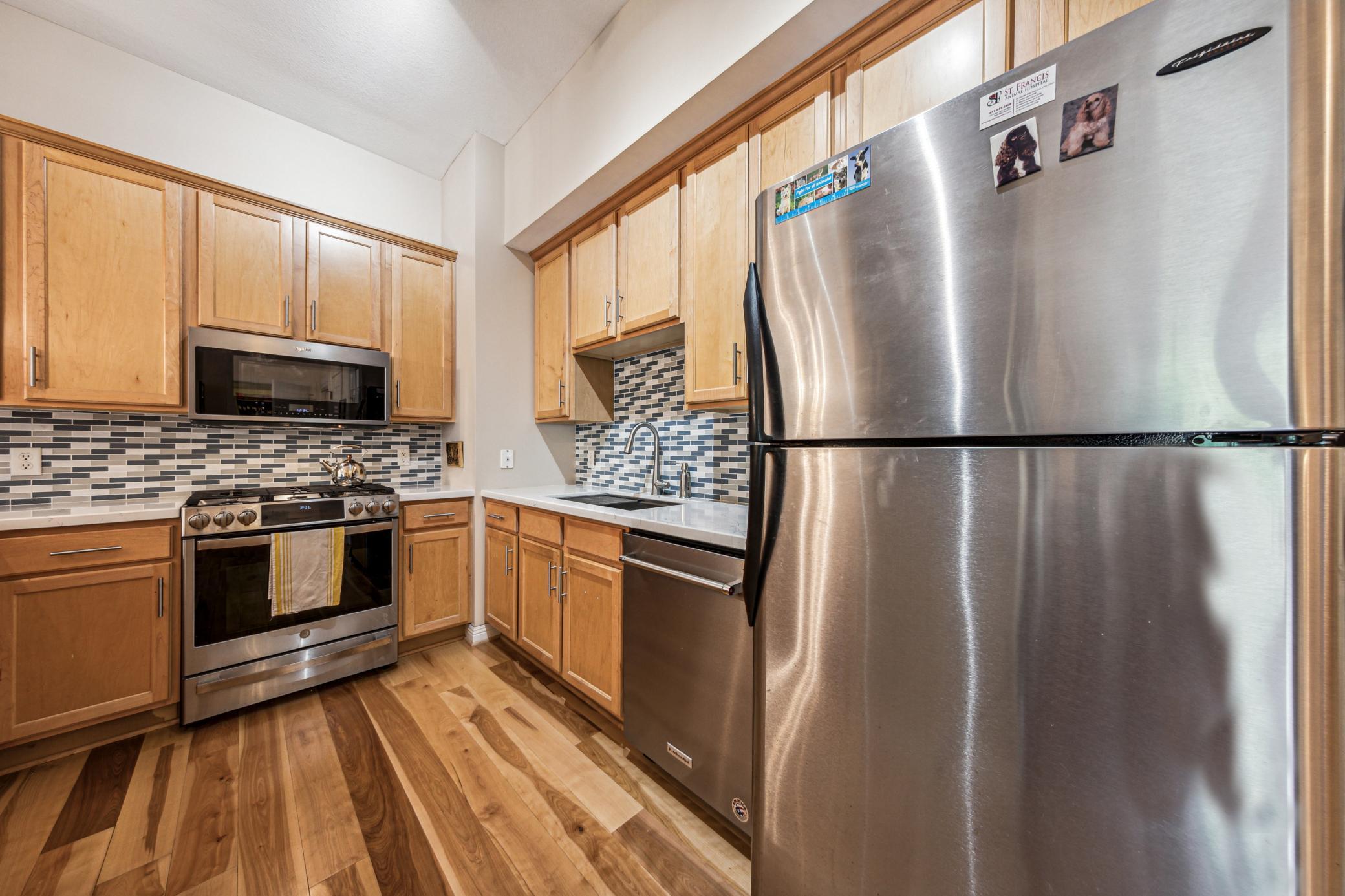 370 Marshall Avenue Unit: 106