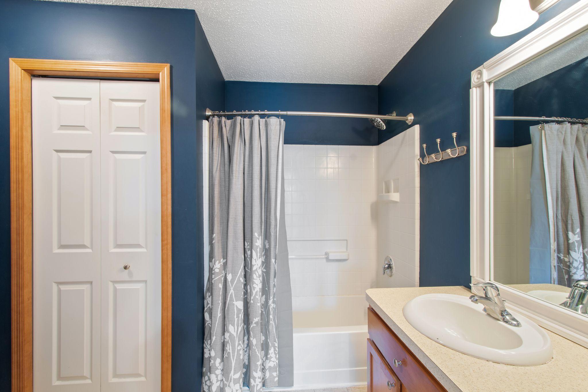 4920 149th Street N Unit: 3