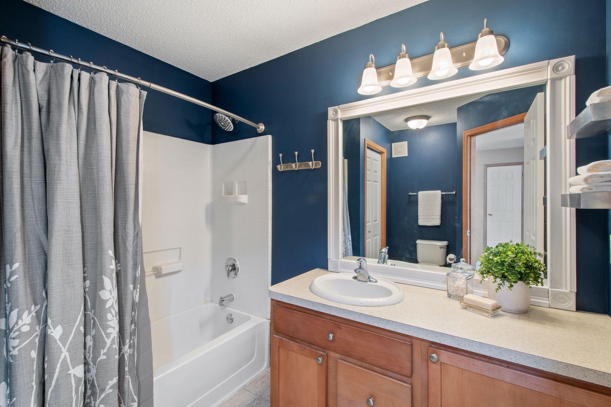4920 149th Street N Unit: 3