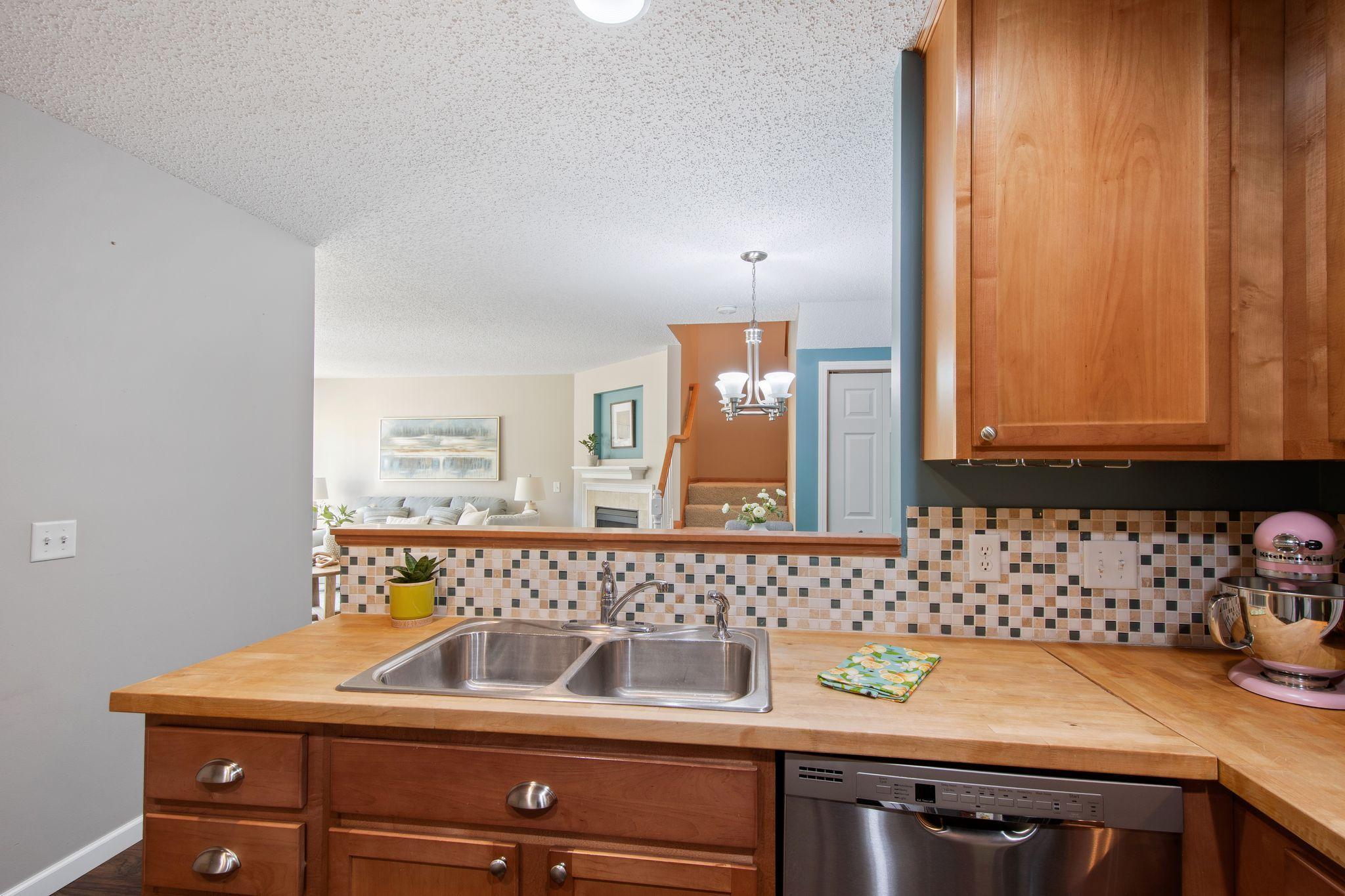 4920 149th Street N Unit: 3