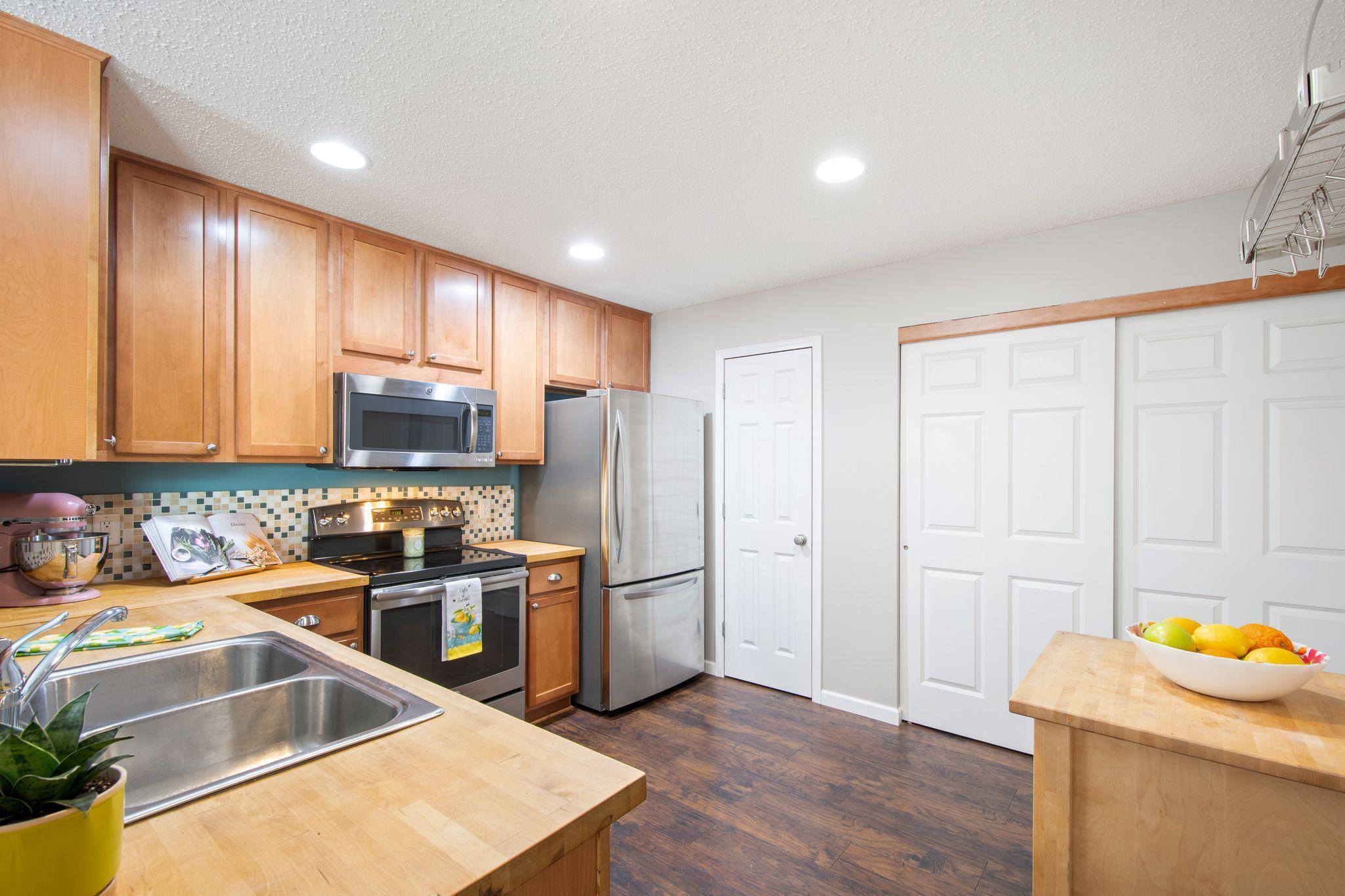 4920 149th Street N Unit: 3