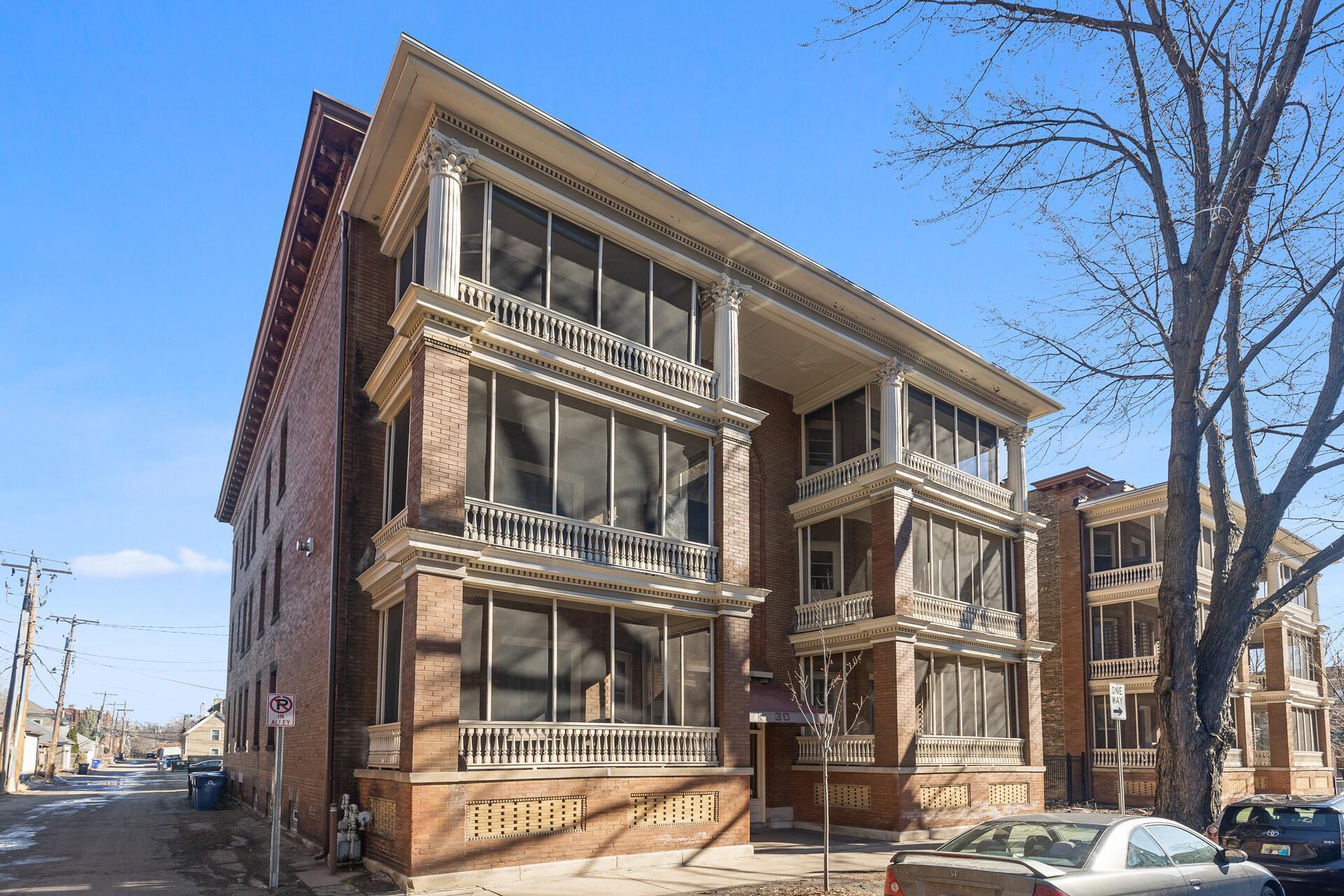 30 Saint Albans Street S Unit: 6A