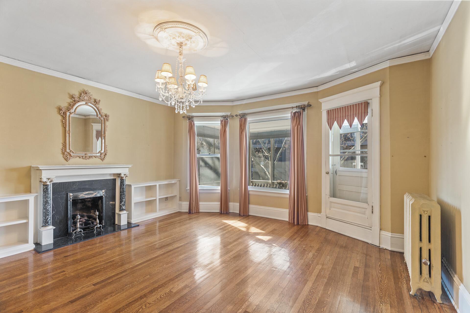30 Saint Albans Street S Unit: 6A