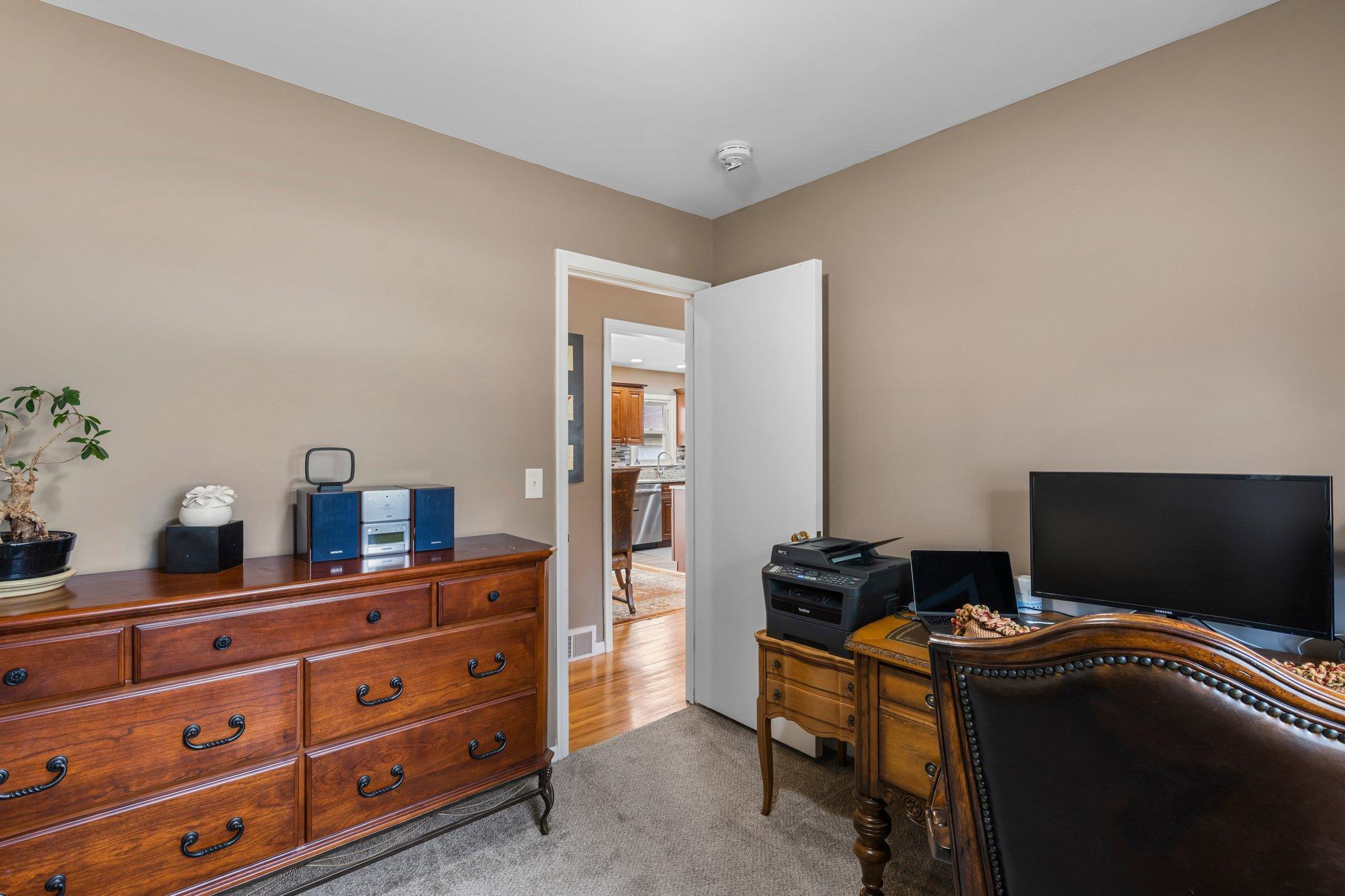 8133 Zenith Avenue S