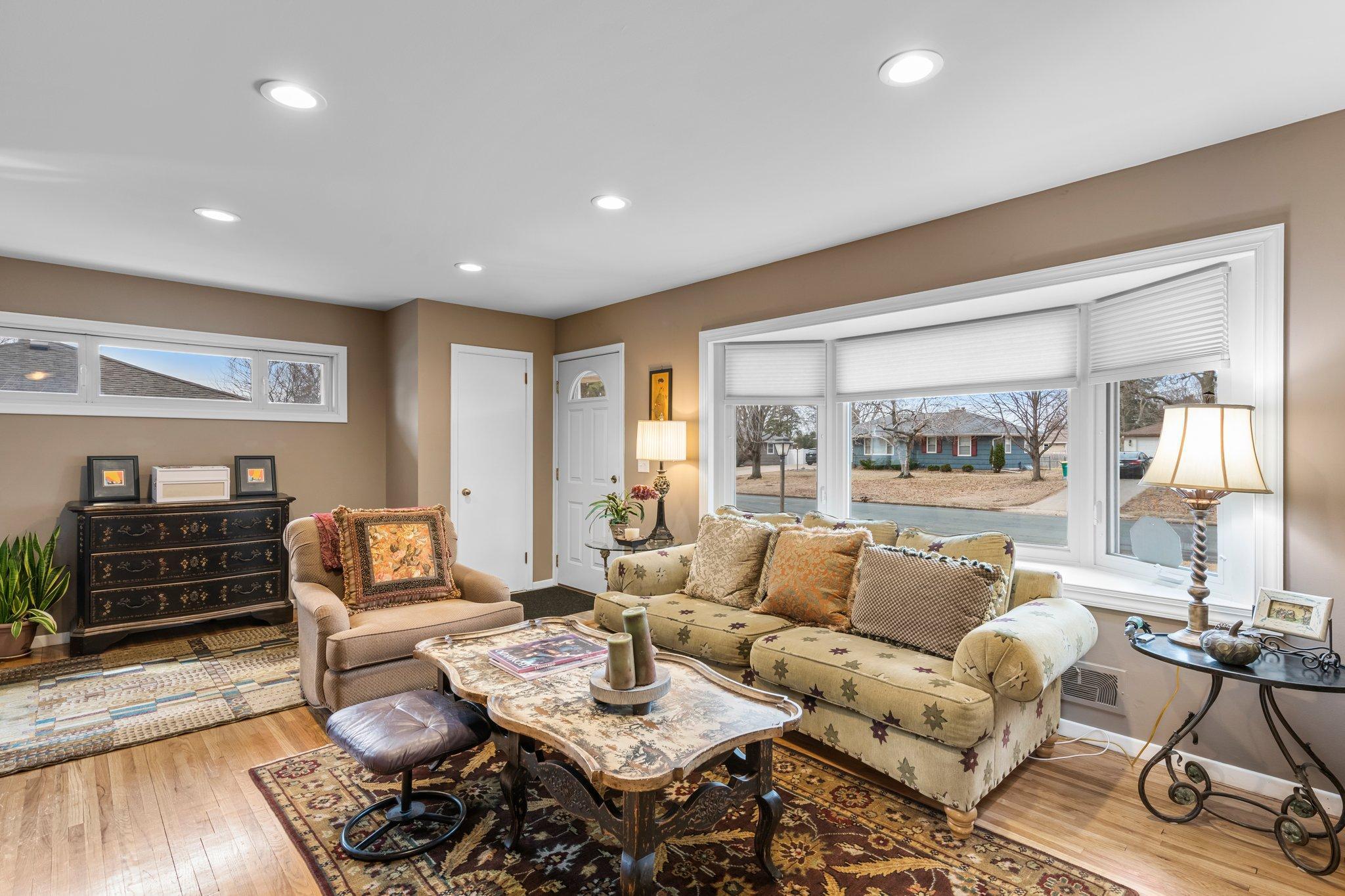 8133 Zenith Avenue S