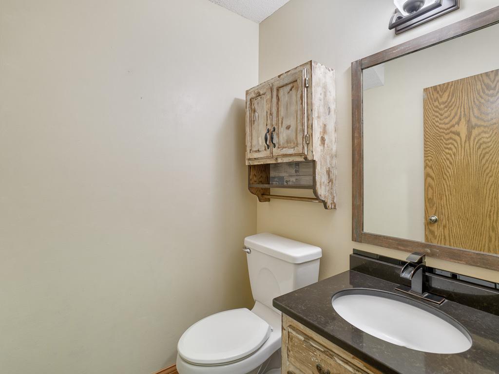 16952 Island Terrace
