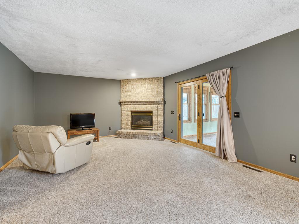 16952 Island Terrace