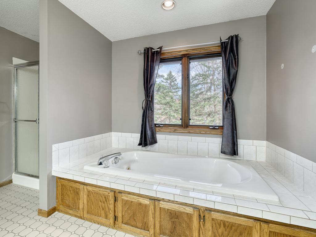 16952 Island Terrace