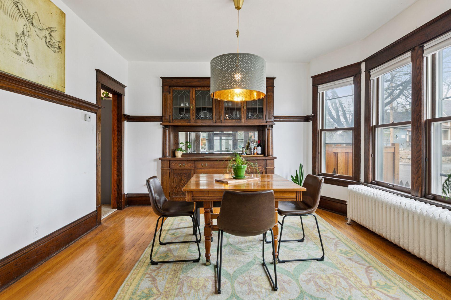 1055 Wakefield Avenue