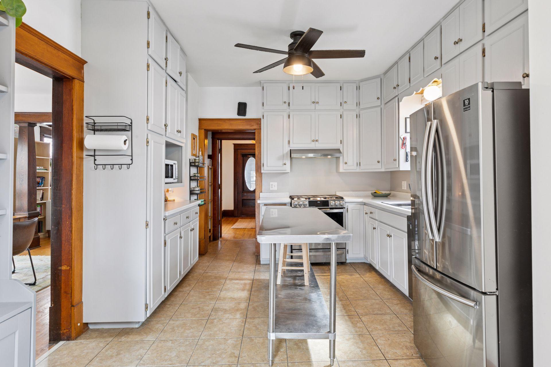 1055 Wakefield Avenue