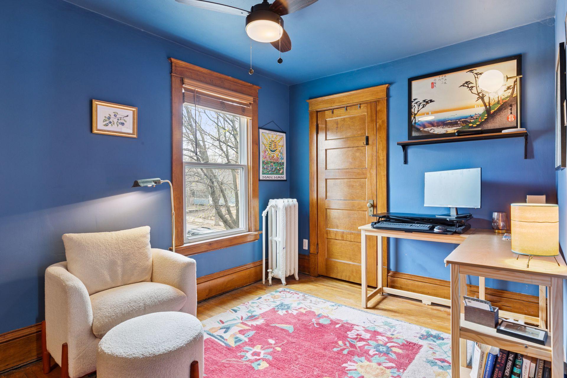 1055 Wakefield Avenue