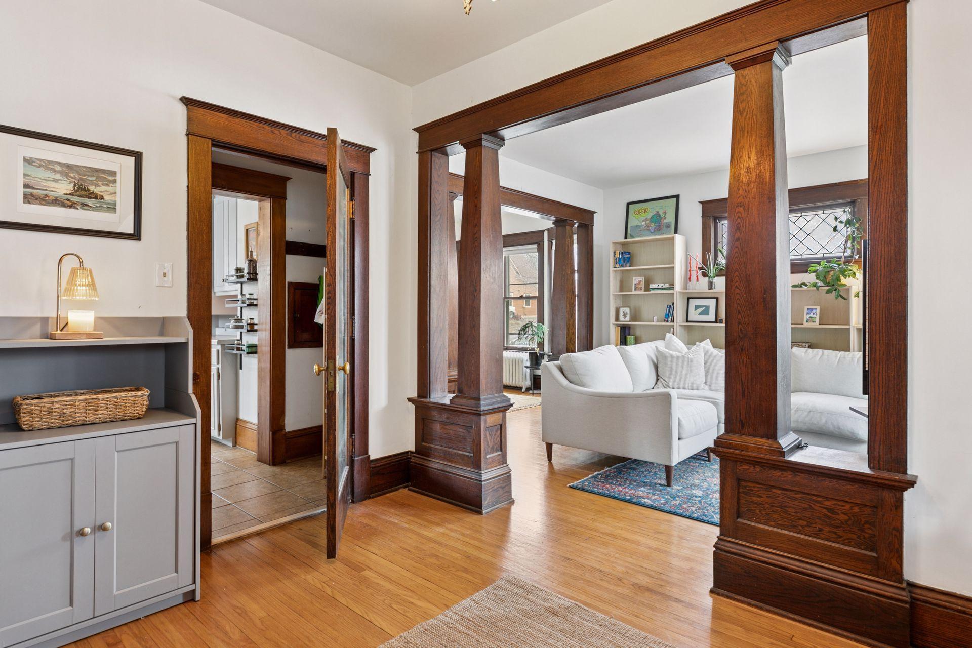 1055 Wakefield Avenue